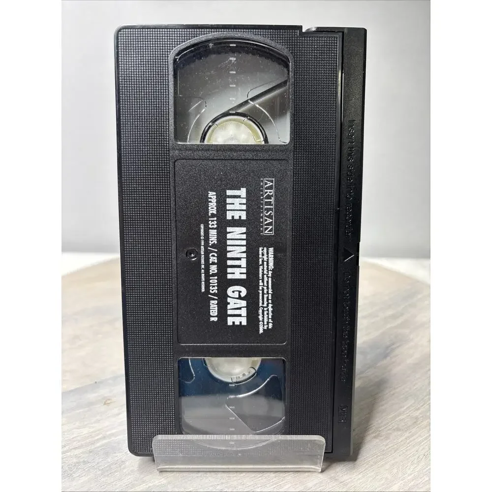 The Ninth Gate VHS 1999 Johnny Depp Roman Polanski Thriller Horror Movie Rar - Picture 3 of 3